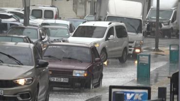 Kilis’te Sağanak Yağış Hayatı Etkiledi