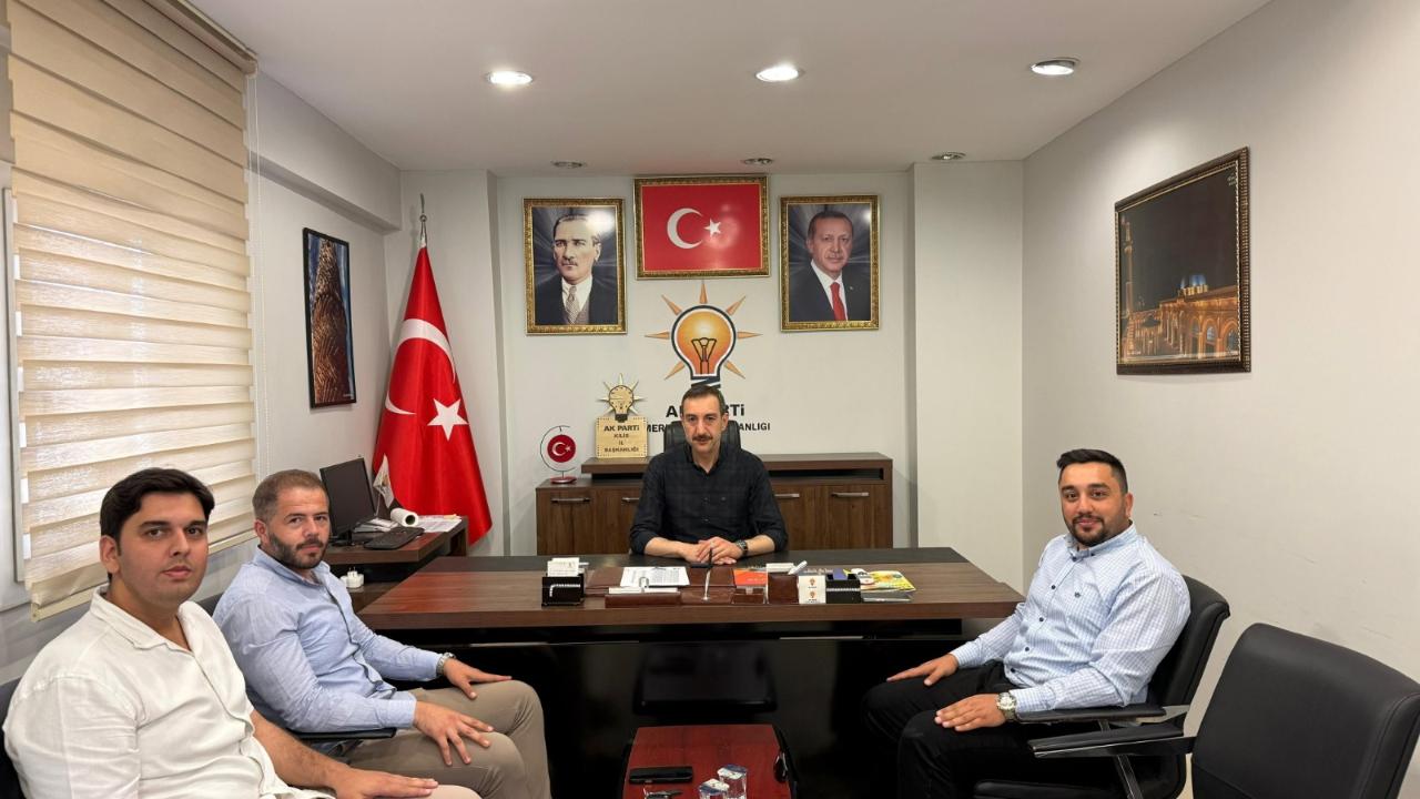 Gençlik Hareketi Tek Yürek: AK Parti’ye Anlamlı Ziyaret