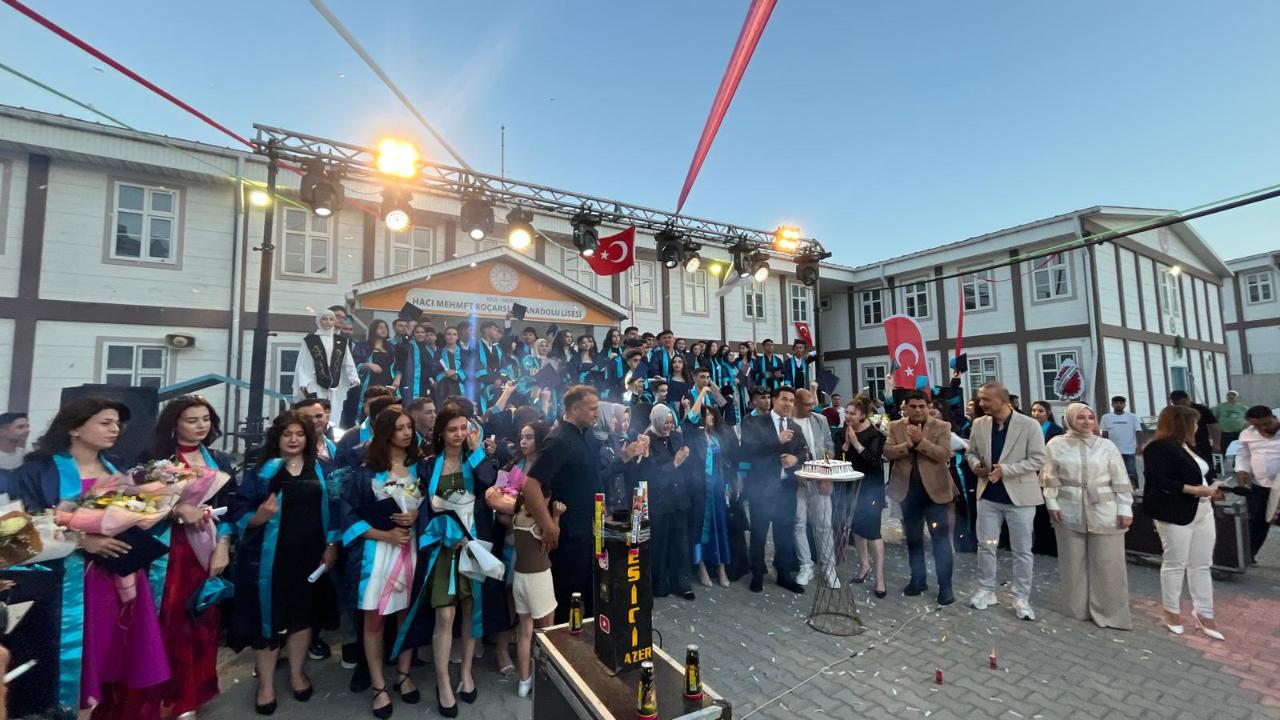 HMK Anadolu Lisesi 2026 Mezunlarını Coşkulu Törenle Uğurladı