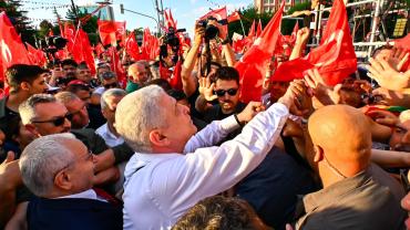 İYİ Parti’den Tarihi "Bayrak Açıyorum" Mitingi