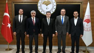 Milletvekili Dal, Bakan Yumaklı'yı Zeytin Festivaline Davet Etti