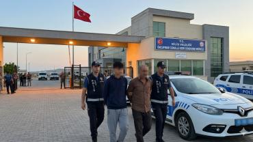 Sahte Yabancı Kimlik Kartı Kullanan 2 Kişi Serbest Bırakıldı