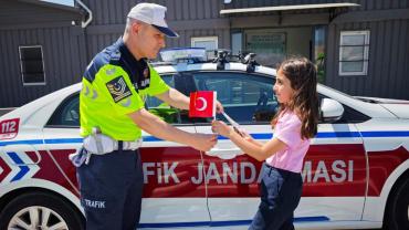 Trafik Jandarmasından Çocuklara Güvenli Trafik Eğitimi