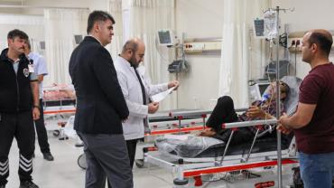 Vali Kalaylı’dan Hastalara Moral Ziyareti