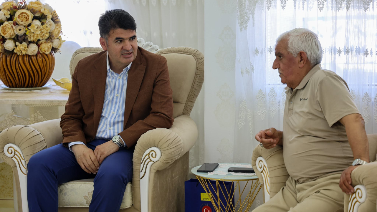 Vali Ömer Kalaylı Şehit Murat Dağdeviren’in Babasının Hayır Duasını Aldı!