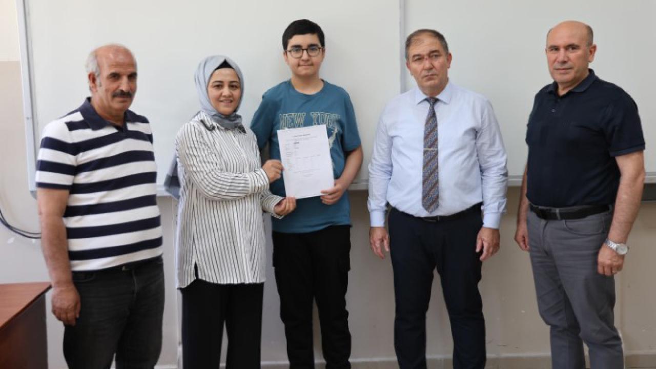 LGS birincisi Fırat: "Bu başarı için 4 yıldır çalışıyorum"