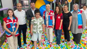 Osmaniye'de Özel Bireyler Karne Sevincini Şenlikle Yaşadı